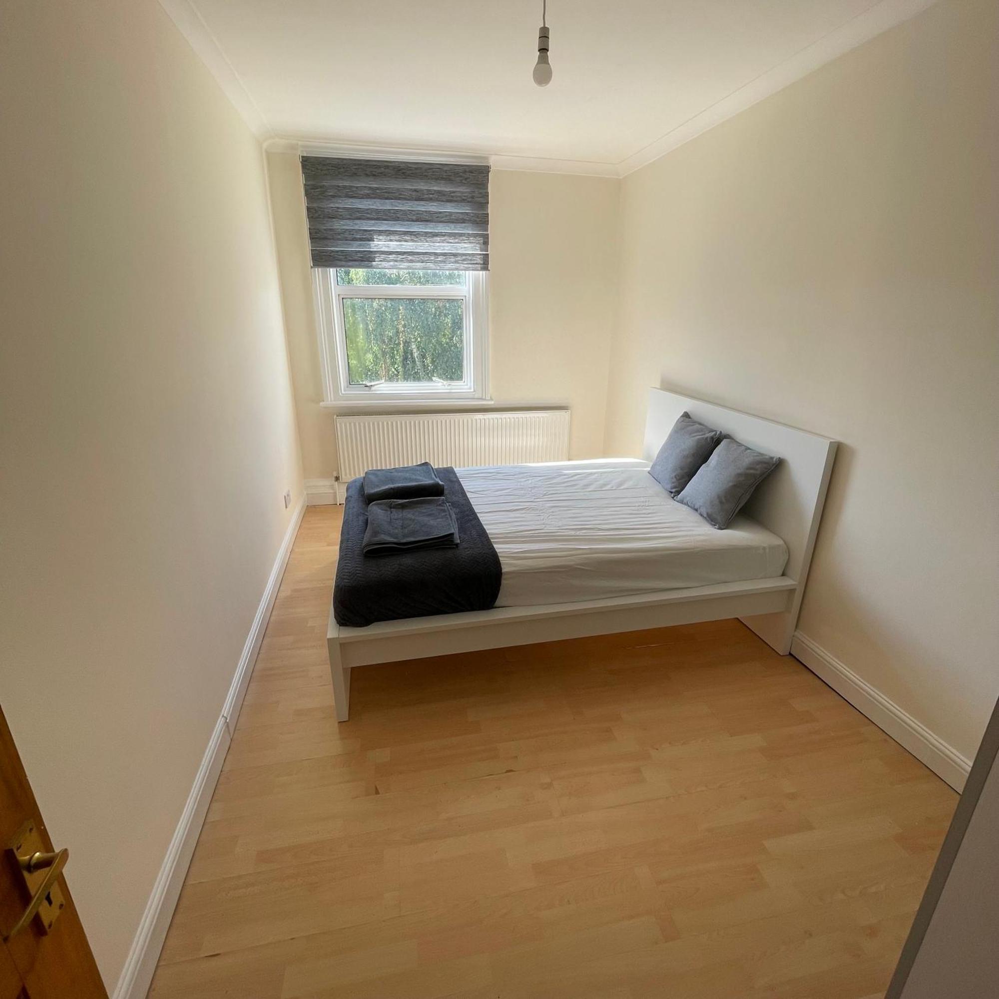 Entire 3 Bedroom Home - Minutes To Emirates Stadium! London Luaran gambar