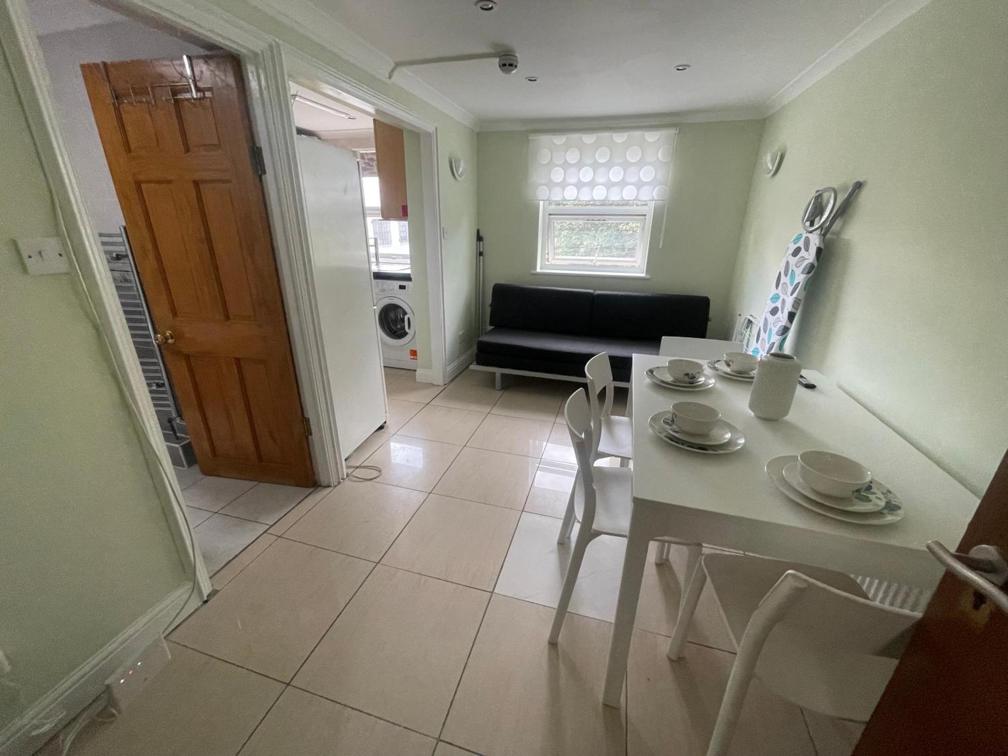 Entire 3 Bedroom Home - Minutes To Emirates Stadium! London Luaran gambar
